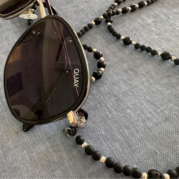 Eyeglass chain, black onyx and silver. New, 28 inches in length. - Picture 3 of 9